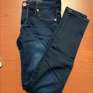 Women’s Express jeans